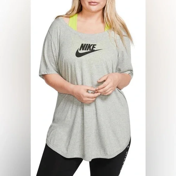 Nike top - Picture 1 of 8